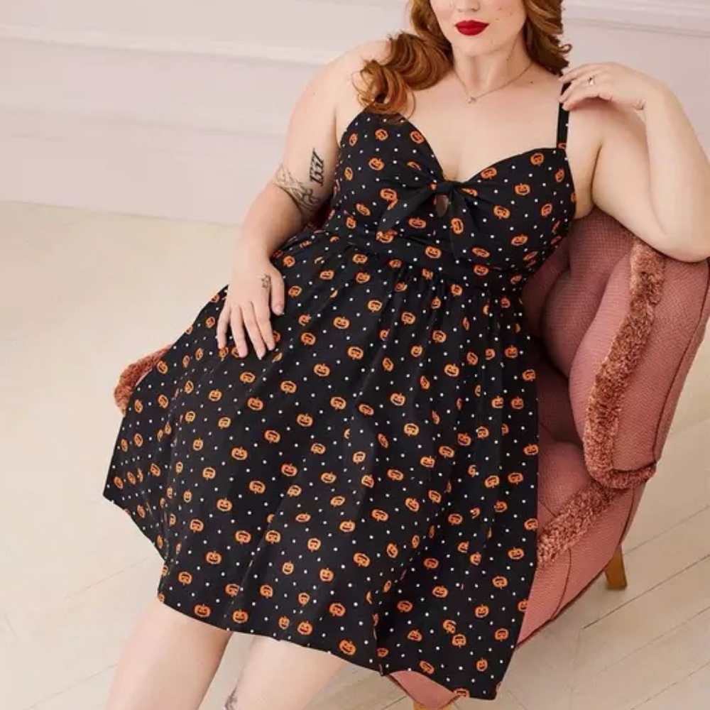 NWOT Torrid Retro Chic Polka Dot Pumpkin Halloween Pinup Swing Dress 3X 22 24 - Picture 5 of 15